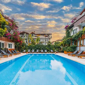 3* Aparthotel Ten Apart Hotel